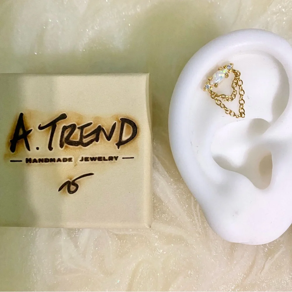 Gold S925 and Opal Chain cartilage Earring